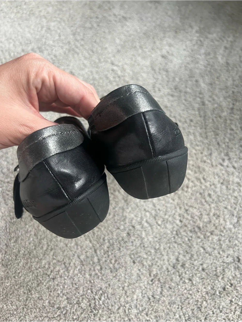 Taos Jigsaw Size 8 / 39 Black Silver Mary Jane Flats Shoes Criss-Cross